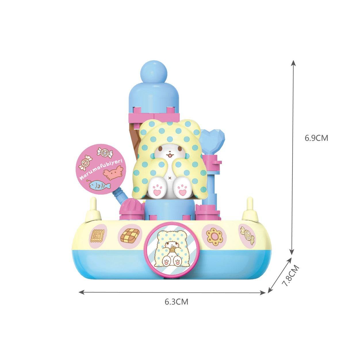 Marumofubiyori-themed Sanrio Family Sail Adventure building block set with pastel colors, measuring 6.9cm in height. Adorable and creative.