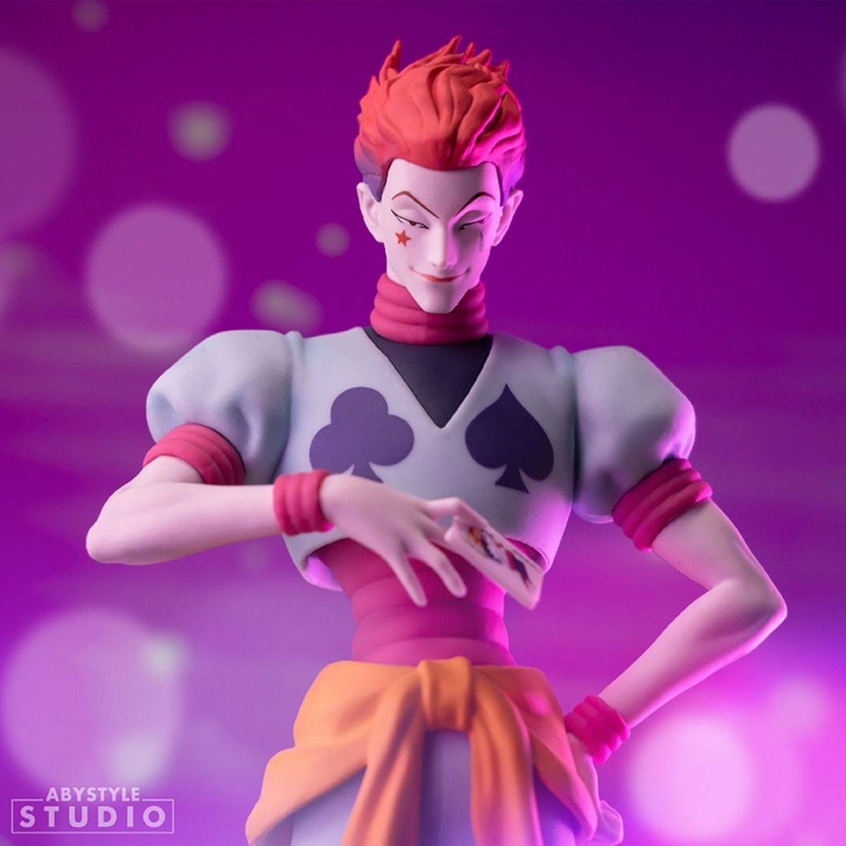Front view of ABYstyle Studio Hunter x Hunter Hisoka SFC Figure 20cm, highlighting Hisoka's confident smirk and signature outfit.