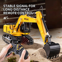 Huina Kaliwoer 13510 1:24 RC Excavator offers stable signal for long-distance remote control, ensuring uninterrupted construction fun.