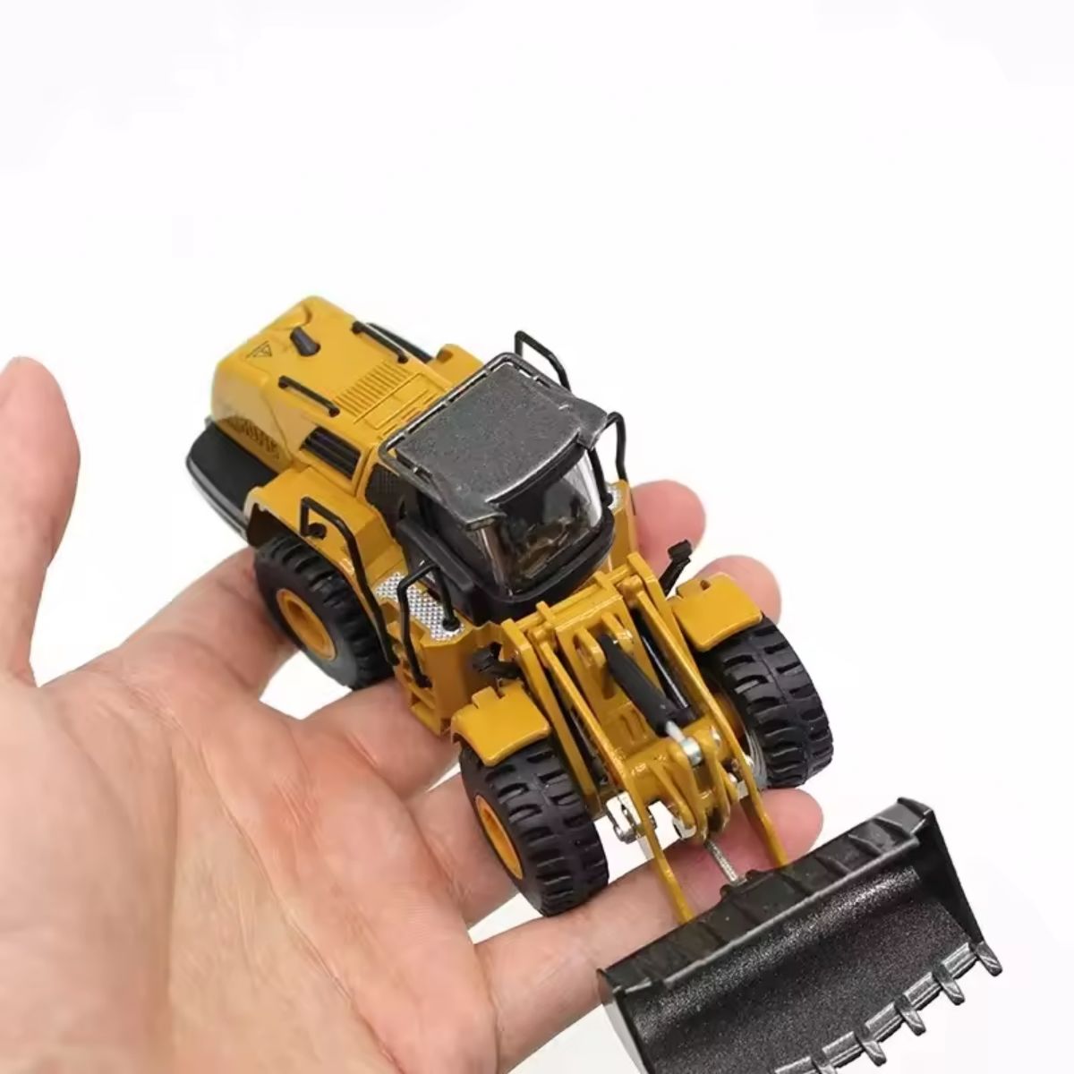 Huina 1813 1:60 Alloy Loader Static Model