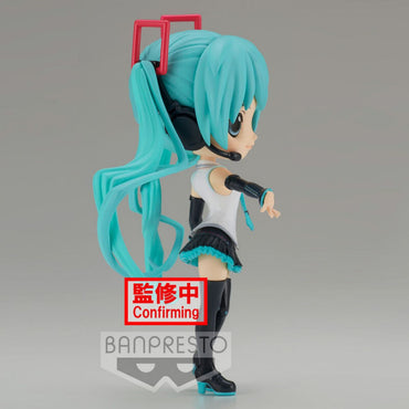 Hatsune Miku V4X Style Version A Q Posket Figure 14cm - HugmieToys