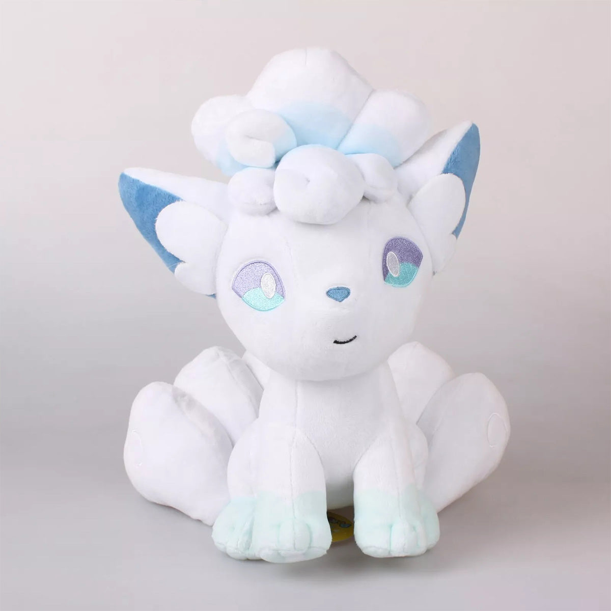 Pokemon Stuffed Plush Toys Alolan Vulpix 21cm with soft white fur and blue accents. A cuddly collectible plush for Pokemon fans from HugmieToys.